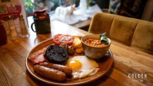 Is Porthmadog worth a visit for food yeas look ash this breakfast!